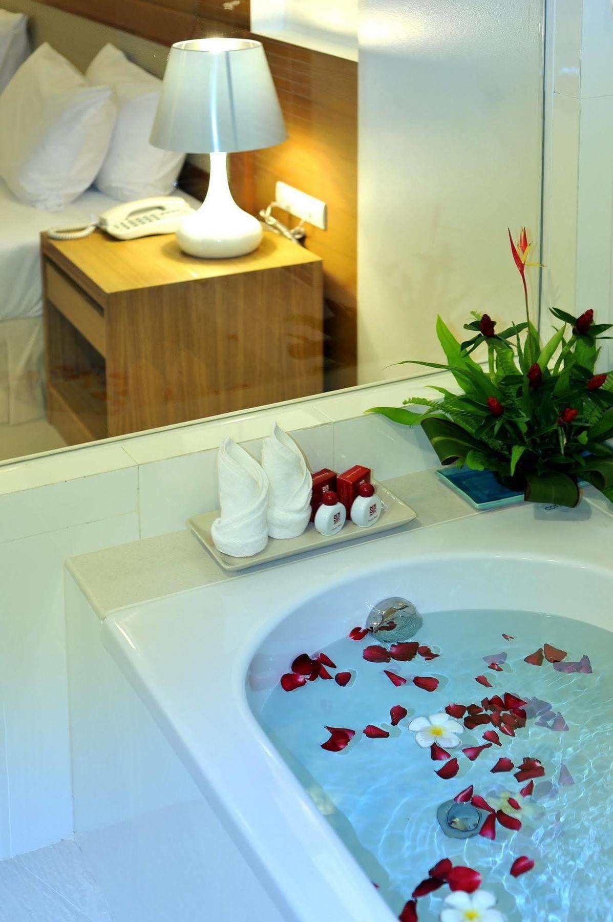 Chalong Princess Pool Villa Resort Sha Extra Plus Zewnętrze zdjęcie